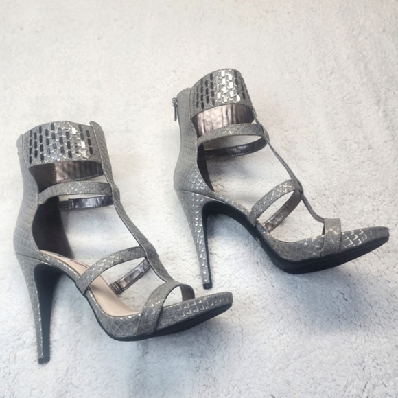 Jessica Simpson Celsus Ankle Cuff Strappy Dress Sandals, Gunmetal Size 10M - Picture 2 of 10